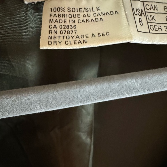 Lux Grey 100% Silk Cropped Evening Blazerr - Picture 4 of 4